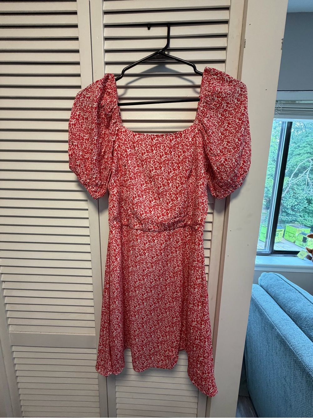 NWT Francesca's Collections Red Floral Square-Neck Puff Sleeve Dress